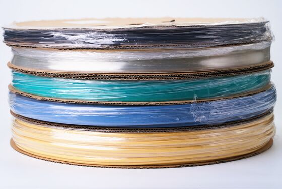 Un buon prezzo. Double wall heat shrink tubing - 1/5 - 3:1 shrink ratio - 4 foot strip / black , red , clear in linea