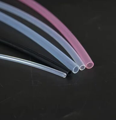 Un buon prezzo. Sleeve di cavo protettivo in PET Sleeve di filo intrecciato per la gestione dei cavi elettrici e le applicazioni di protezione del cablaggio in linea